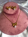 Blush bow set